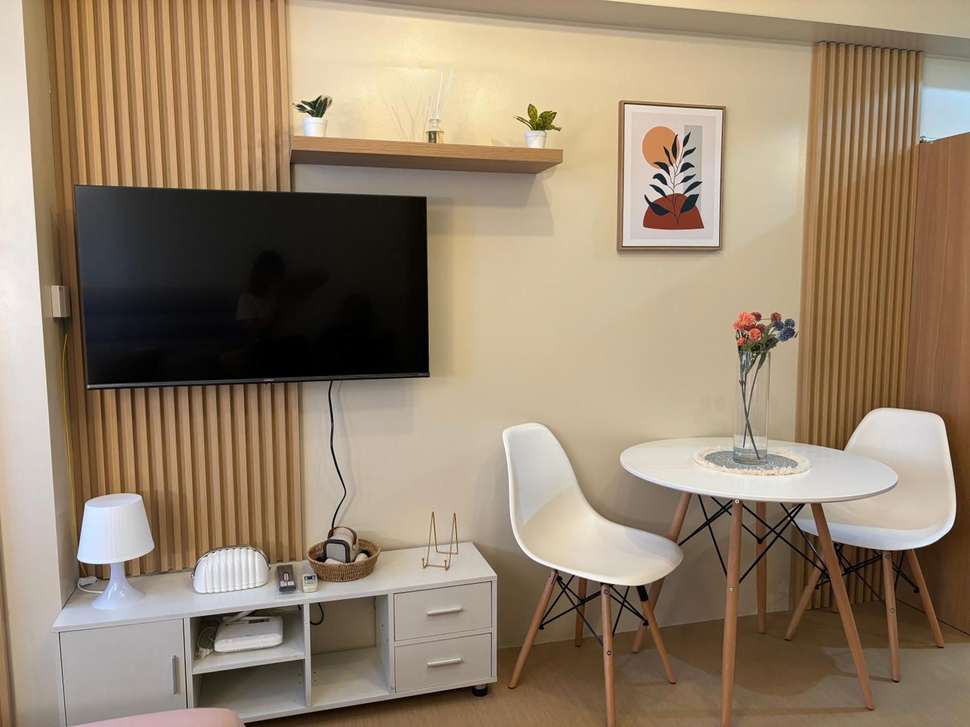 Davao City Cozy & Minimalist Staycation - Avida Towers With Pool Access מראה חיצוני תמונה